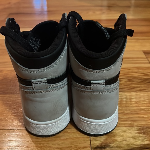 AIR JORDAN 1 HIGH OG 6.5Y - Picture 8 of 14